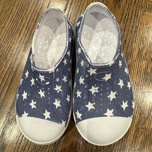 Capelli Water Shoes size 7